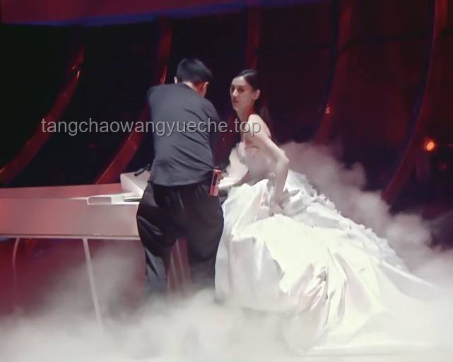 黄圣依回应结婚“先斩后奏”事件解析