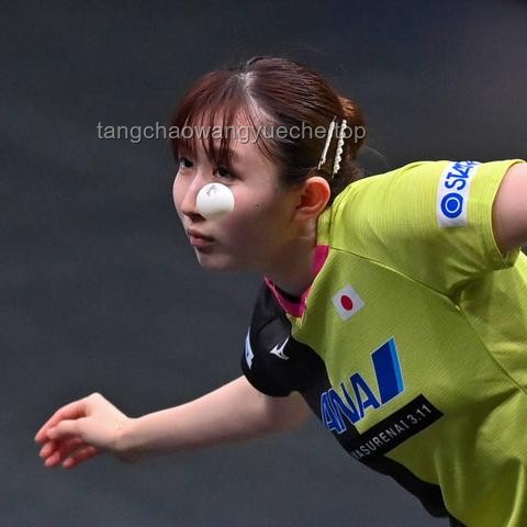 孙颖莎回应4比0击败伊藤美诚：赛场风采与策略解析