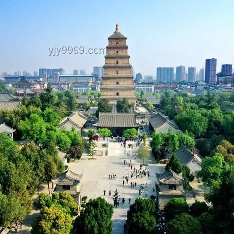 西安上空白点飞行物谜团：无人机技术革新与未知探索